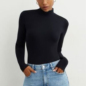 Dynamite Mock neck super soft black longsleeve bodysuit